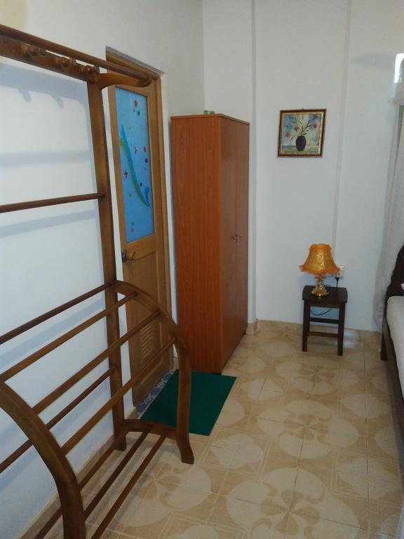 Bed and Breakfast Sun Set Sea Family House Велигама Экстерьер фото
